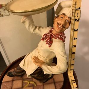 Decorative butler statue